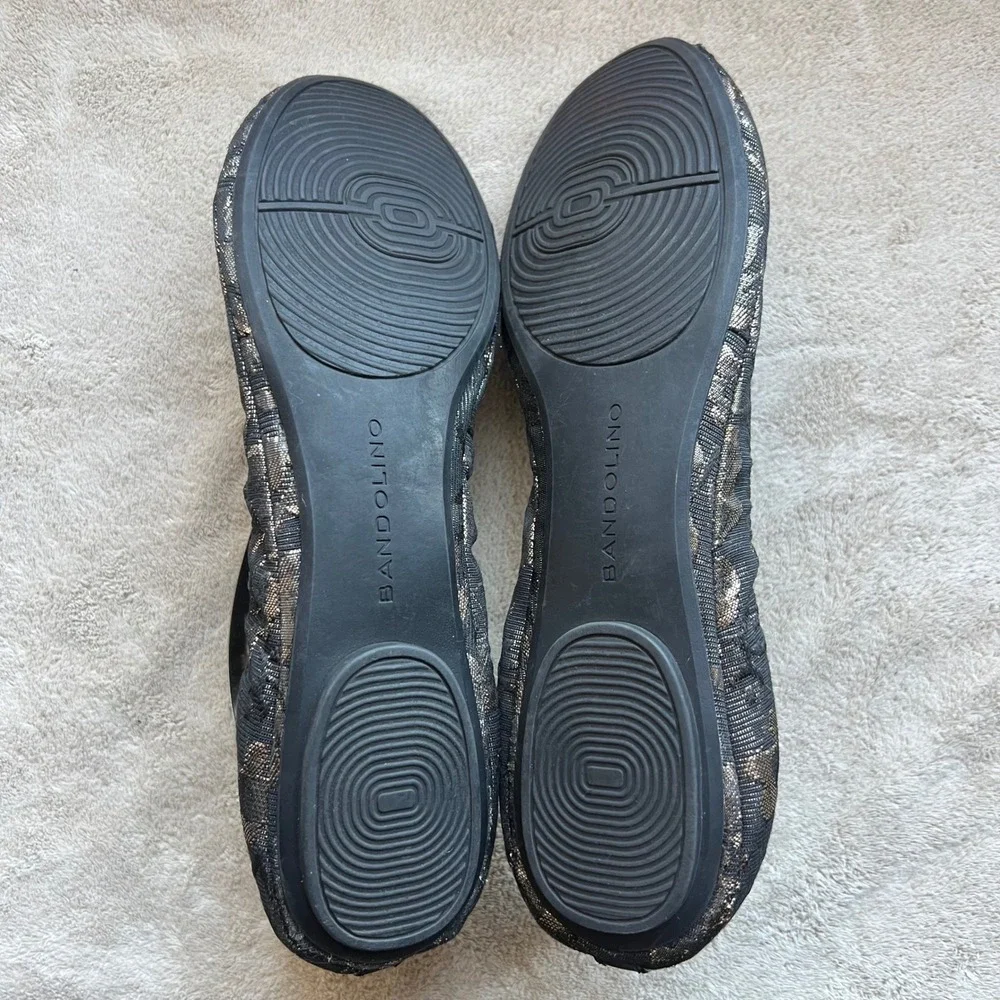 Bandolino Women 9.5 fit like 8.5 Black Gold Metallic Jacquard Ballet Flat Buckle